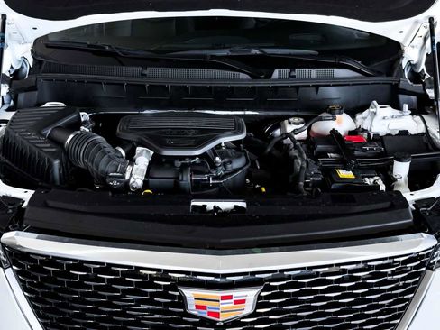 Used 2024 Cadillac XT6 Premium Luxury w/ Technology Package image 27