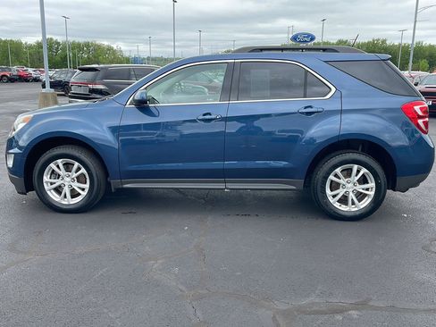 Used 2017 Chevrolet Equinox LT w/ Convenience Package FWD image 2