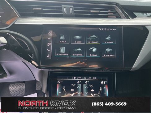 Used 2023 Audi e-tron Premium Plus w/ Premium Plus Package image 9