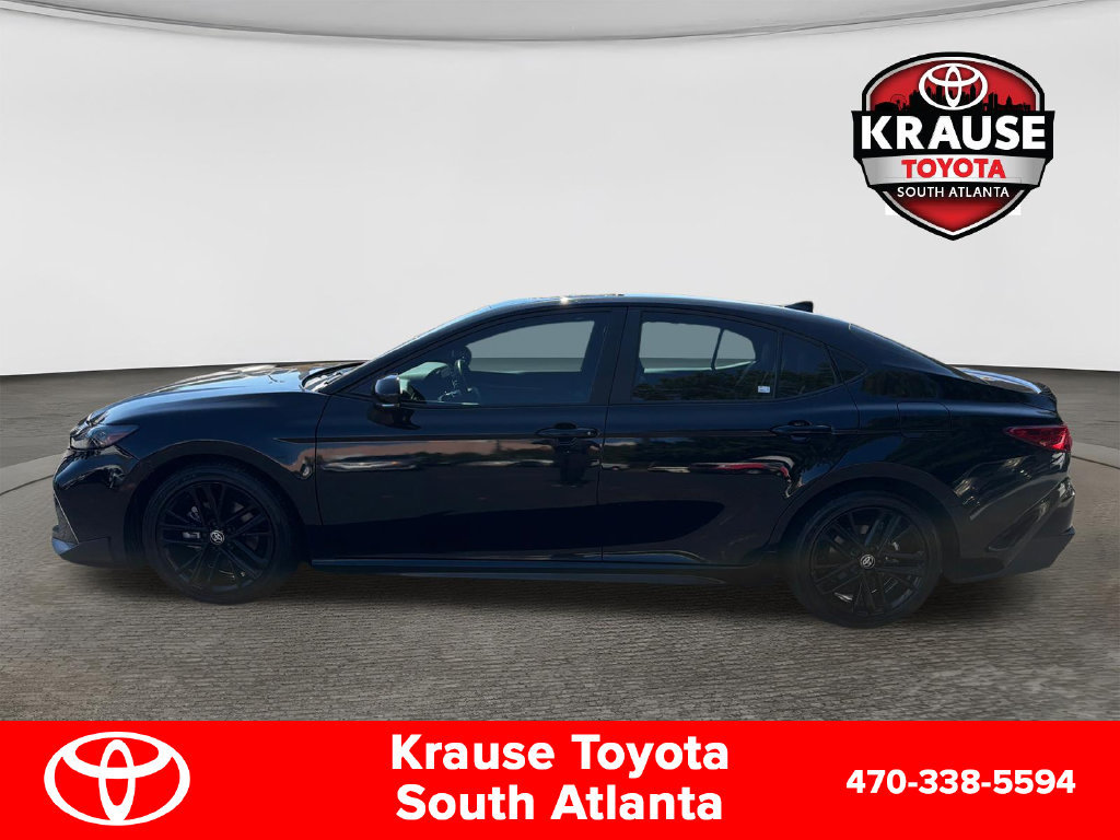 Used 2025 Toyota Camry SE w/ Convenience Package FWD image 4
