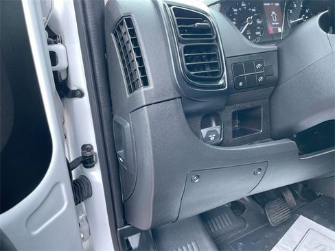 Used 2023 RAM ProMaster 2500 image 12