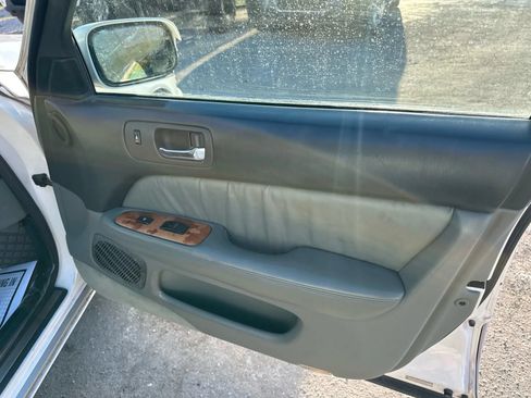 Used 1998 Lexus LS 400 RWD image 13
