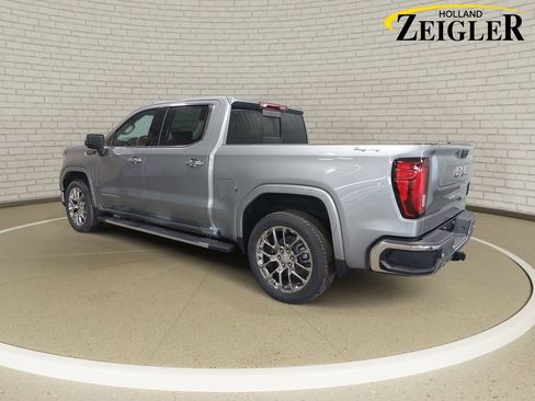 New 2025 GMC Sierra 1500 SLT AWD/4WD image 7