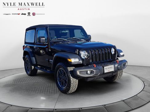 Used 2019 Jeep Wrangler Sport image 2