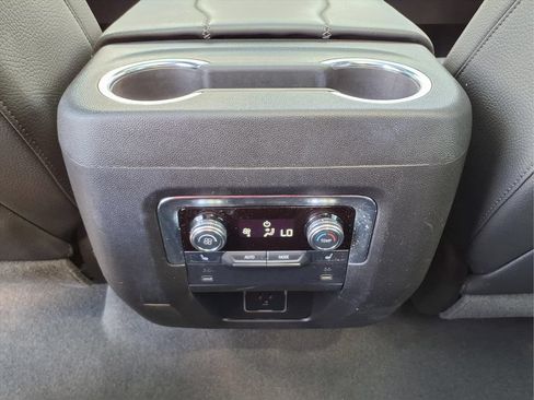 Certified 2026 GMC Yukon XL Denali w/ Sun & Power Step Package AWD/4WD image 27