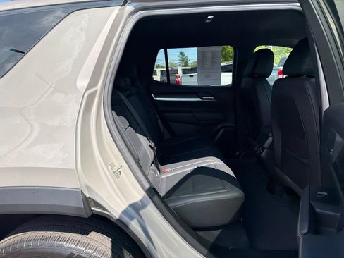 Used 2025 GMC Terrain Elevation w/ Elevation Premium Package AWD/4WD image 32