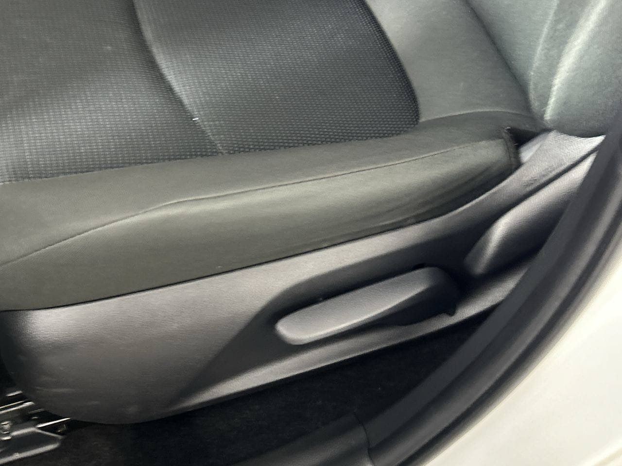 Used 2025 Toyota RAV4 LE FWD image 20