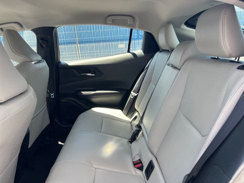 Used 2024 Toyota Prius XLE FWD image 19