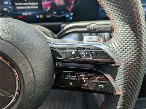 Used 2024 Mercedes-Benz GLB 250 4MATIC image 20