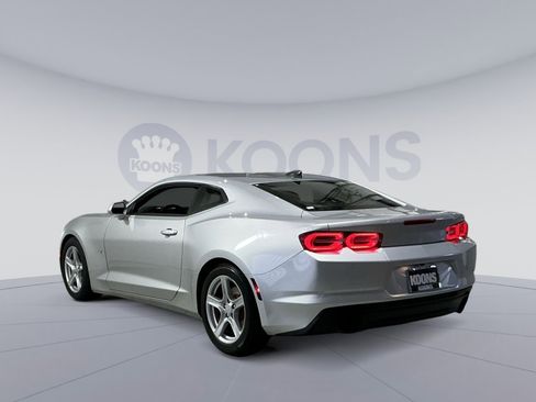 Used 2019 Chevrolet Camaro LT image 14