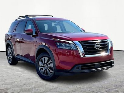 Used 2023 Nissan Pathfinder SV