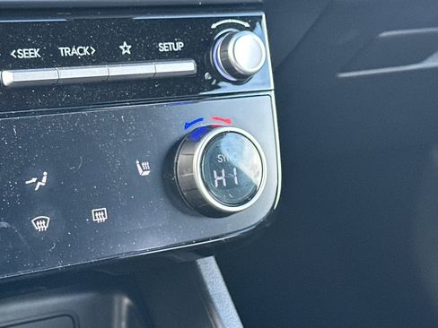 Used 2025 Hyundai Santa Cruz SEL image 28