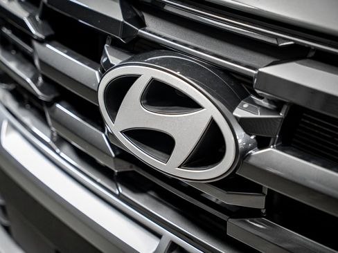 Certified 2025 Hyundai Tucson SEL FWD image 22