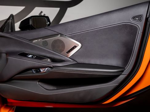 Used 2023 Chevrolet Corvette Stingray Preferred Conv w/ Z51 Performance Package RWD image 39