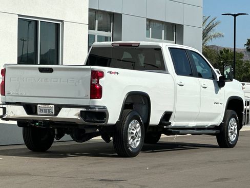 Used 2025 Chevrolet Silverado 2500 LT w/ Convenience Package AWD/4WD image 4