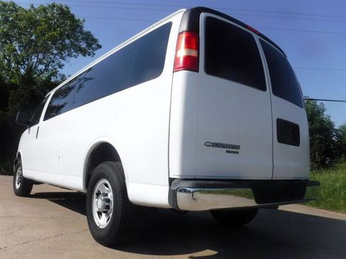 Used 2014 Chevrolet Express 3500 LT w/ LT Preferred Equipment Group RWD image 13