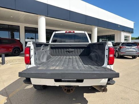 Used 2019 Chevrolet Silverado 2500 High Country AWD/4WD image 14