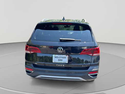 Used 2024 Volkswagen Taos SE AWD/4WD image 36