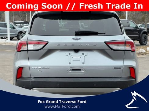 Certified 2022 Ford Escape Titanium w/ Titanium Elite Package image 40