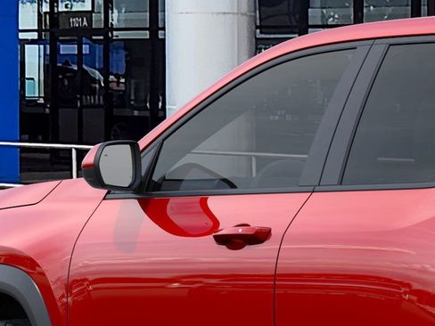 New 2026 Chevrolet Equinox LT image 12