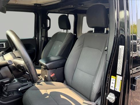 Used 2018 Jeep Wrangler Unlimited Sport AWD/4WD image 21