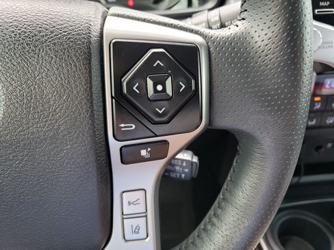 Used 2022 Toyota 4Runner Limited AWD/4WD image 15