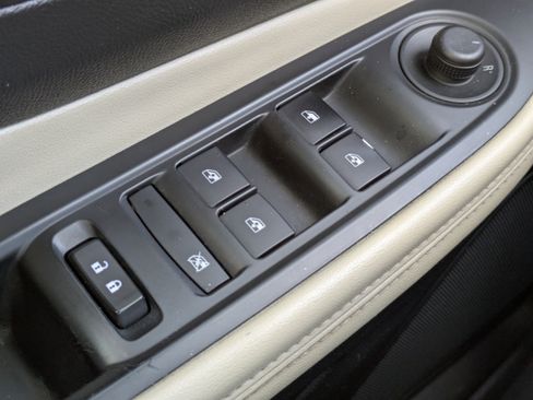 Certified 2019 Buick Encore Sport Touring w/ Safety Package image 22