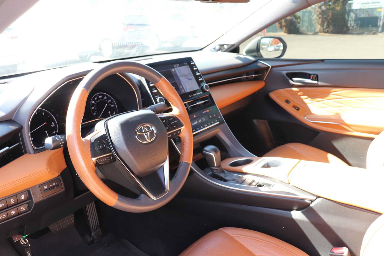 Used 2020 Toyota Avalon Limited w/ Advanced Safety Package FWD image 10