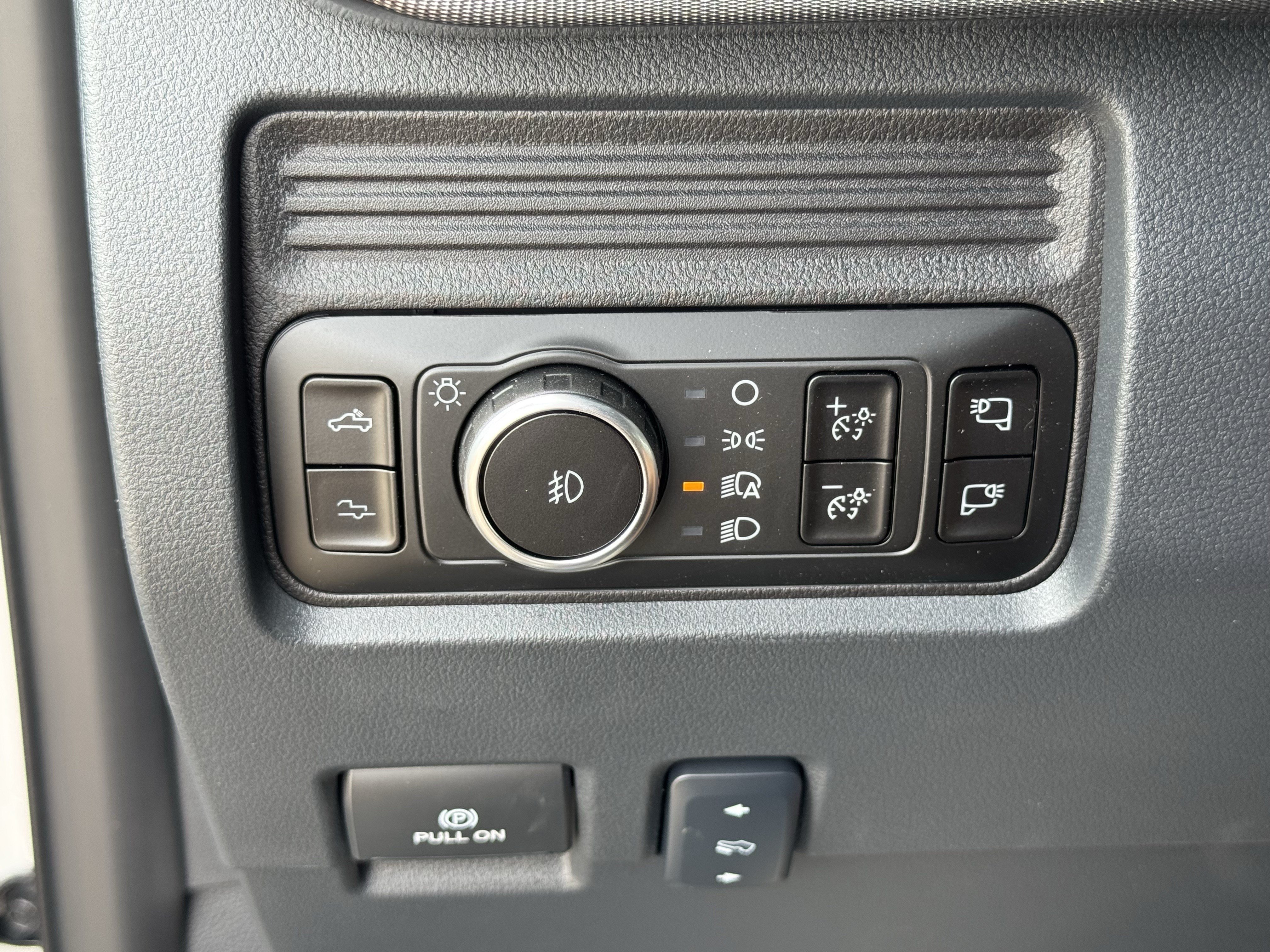 New 2026 Ford F250 Platinum AWD/4WD image 17