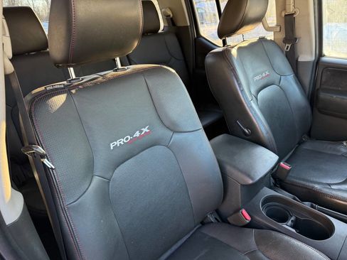 Used 2010 Nissan Frontier PRO-4X w/ Pro-4x Value Truck Pkg image 10