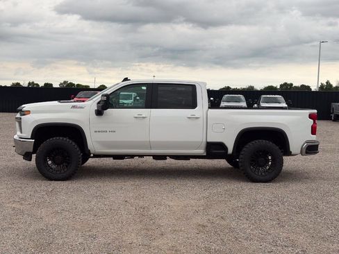Used 2023 Chevrolet Silverado 2500 LT w/ Convenience Package AWD/4WD image 9