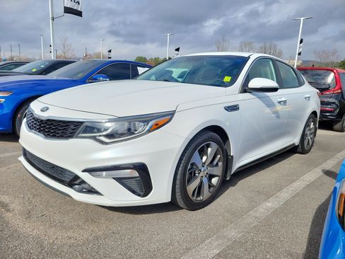 Used 2019 Kia Optima S image 3