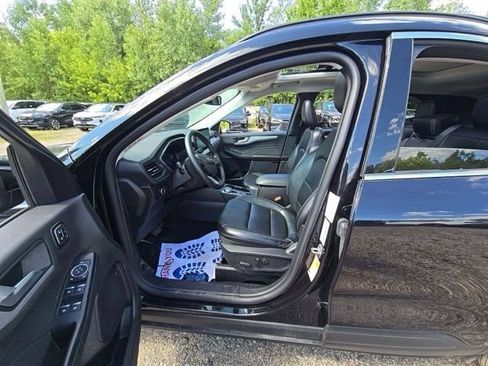 Used 2025 Ford Escape Platinum AWD/4WD image 8