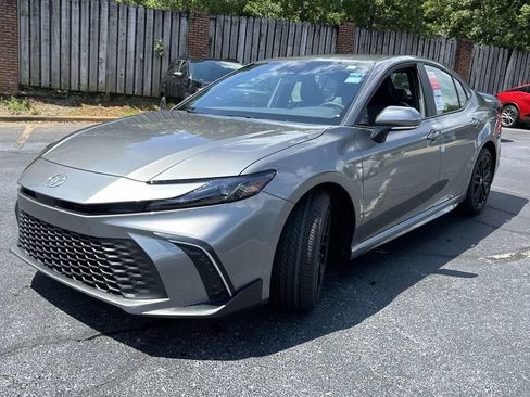 New 2026 Toyota Camry SE FWD image 7