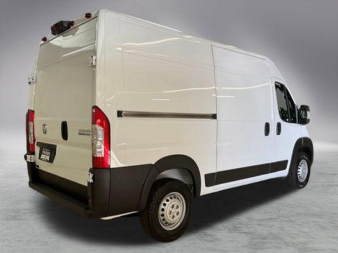 New 2026 RAM ProMaster 2500 w/ Convenience Group image 9