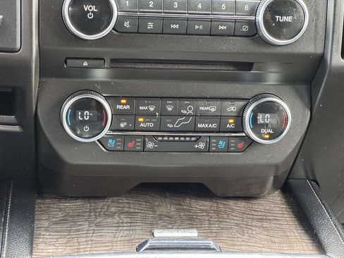 Used 2018 Ford Expedition Max Limited AWD/4WD image 5