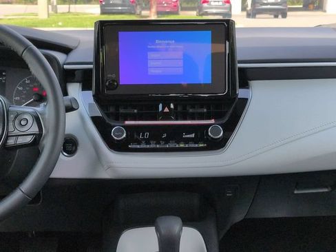 Certified 2025 Toyota Corolla SE FWD image 17