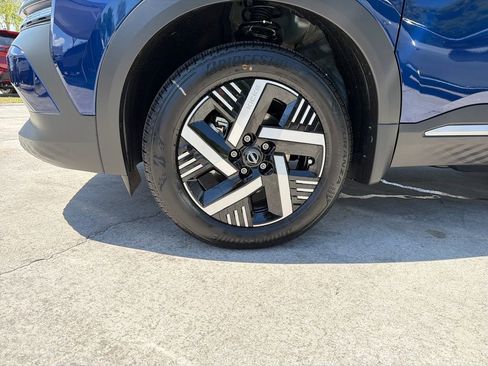 New 2026 Nissan Kicks SV FWD image 10