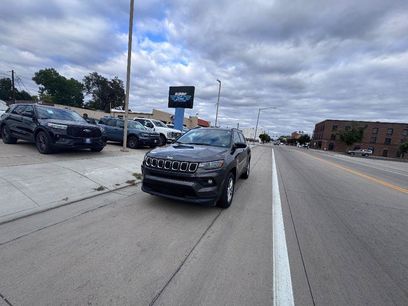 Used 2024 Jeep Compass Latitude