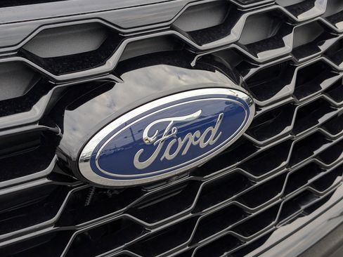 New 2026 Ford Explorer ST-Line w/ ST-Line Street Pack image 6