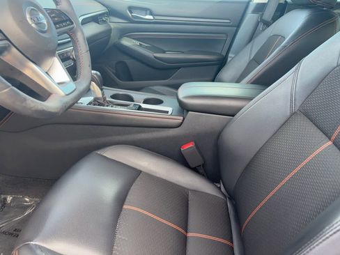 Certified 2019 Nissan Altima 2.5 SR w/ SR Premium Package image 14