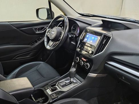 Used 2022 Subaru Forester Premium AWD/4WD image 10