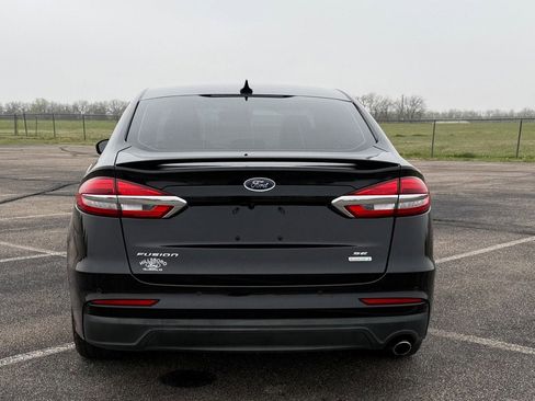 Certified 2020 Ford Fusion SE w/ Equipment Group 151A FWD image 4