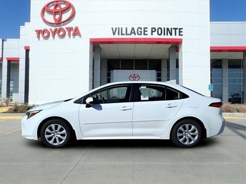 New 2026 Toyota Corolla LE image 2