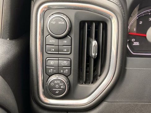 Used 2023 Chevrolet Silverado 3500 LT w/ Convenience Package AWD/4WD image 21
