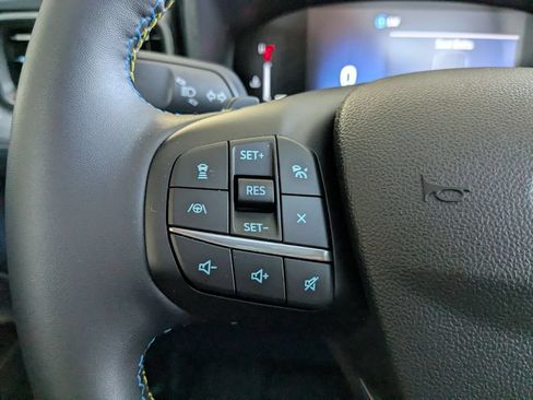 Used 2025 Ford Maverick Lobo AWD/4WD image 22