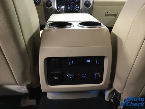 Used 2017 Ford Expedition Limited w/ Equipment Group 301A AWD/4WD image 29