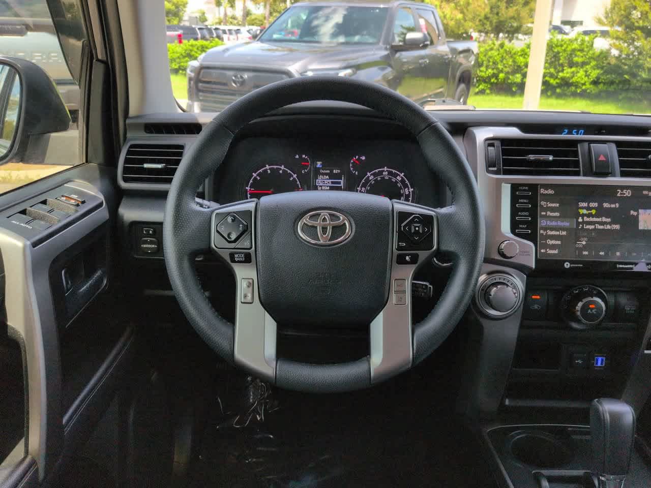 Used 2022 Toyota 4Runner SR5 Premium w/ Moonroof Package RWD image 15