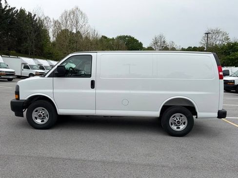 New 2026 GMC Savana 2500 w/ Driver Convenience Package RWD image 2