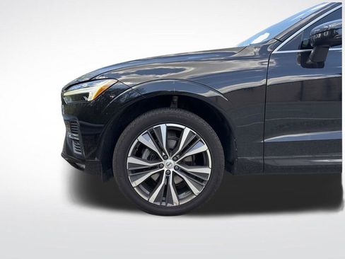 Used 2022 Volvo XC60 B5 Momentum w/ Climate Package AWD/4WD image 9